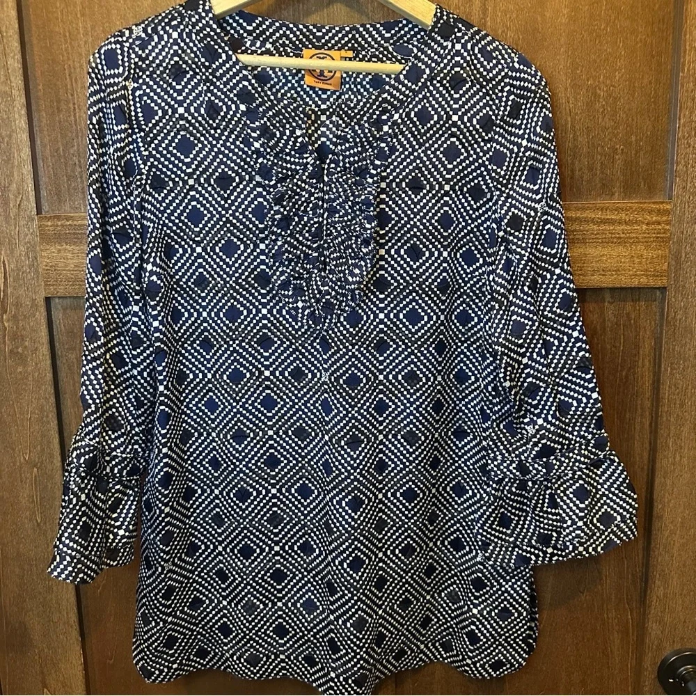 Tory Burch Gwenna Normandy Navy and White Geometric Ruffle V-Neck Tunic